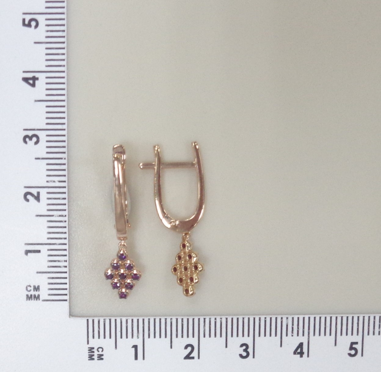 Серебряные серьги с розовыми бриллиантами